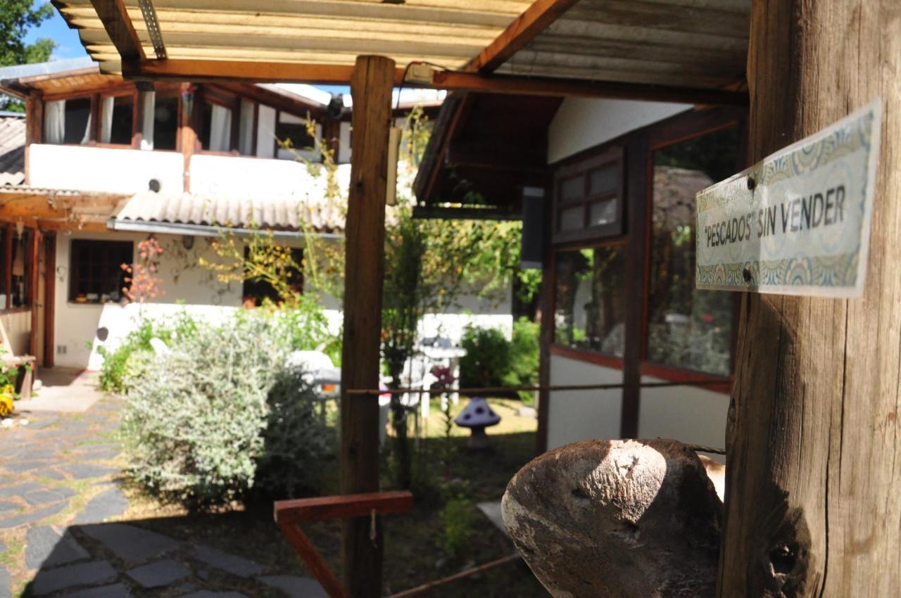 La Casa Del Arbol - Hostel El Bolsón エクステリア 写真