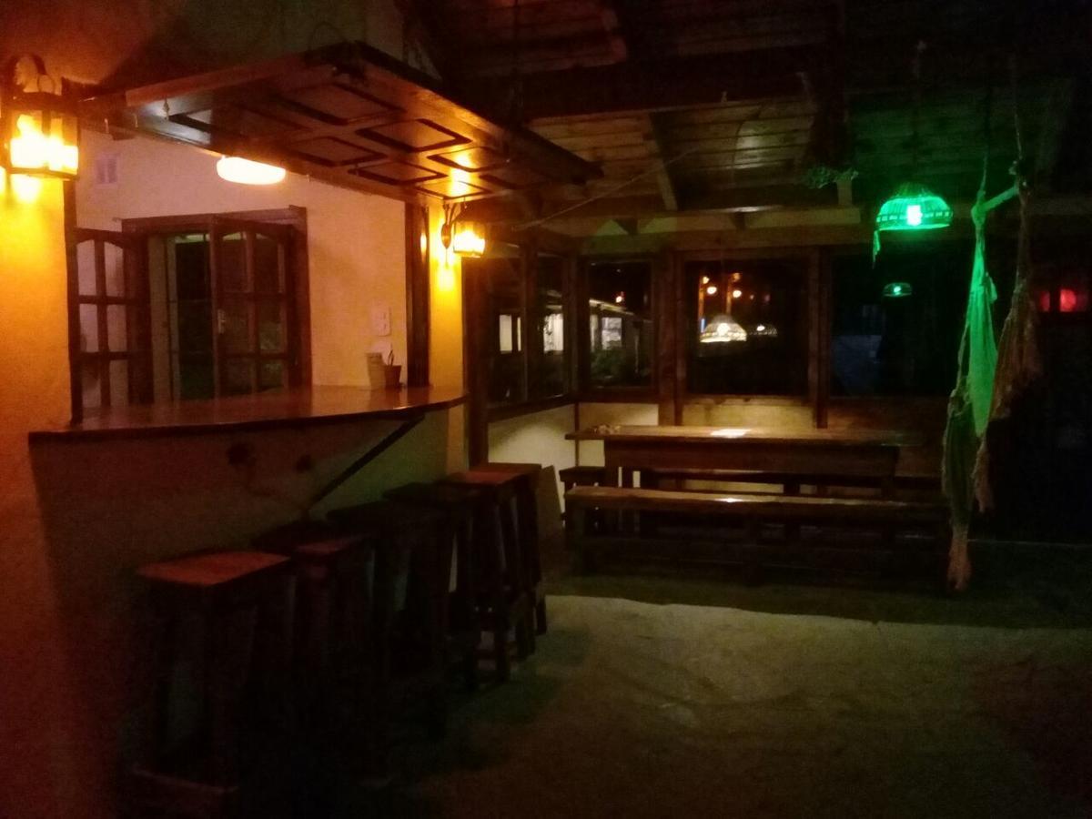 La Casa Del Arbol - Hostel El Bolsón エクステリア 写真