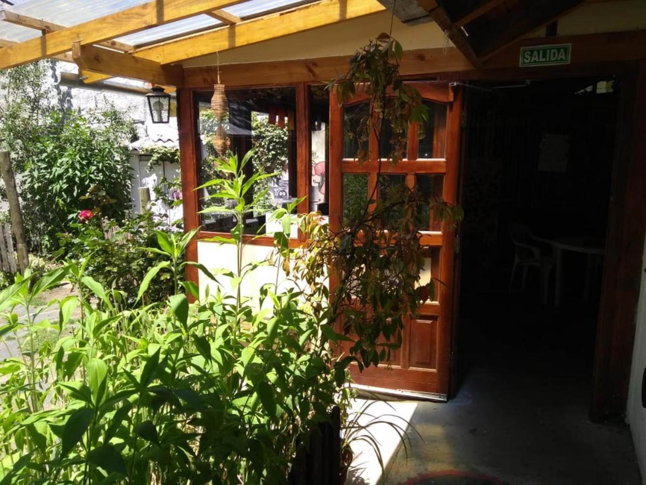 La Casa Del Arbol - Hostel El Bolsón エクステリア 写真